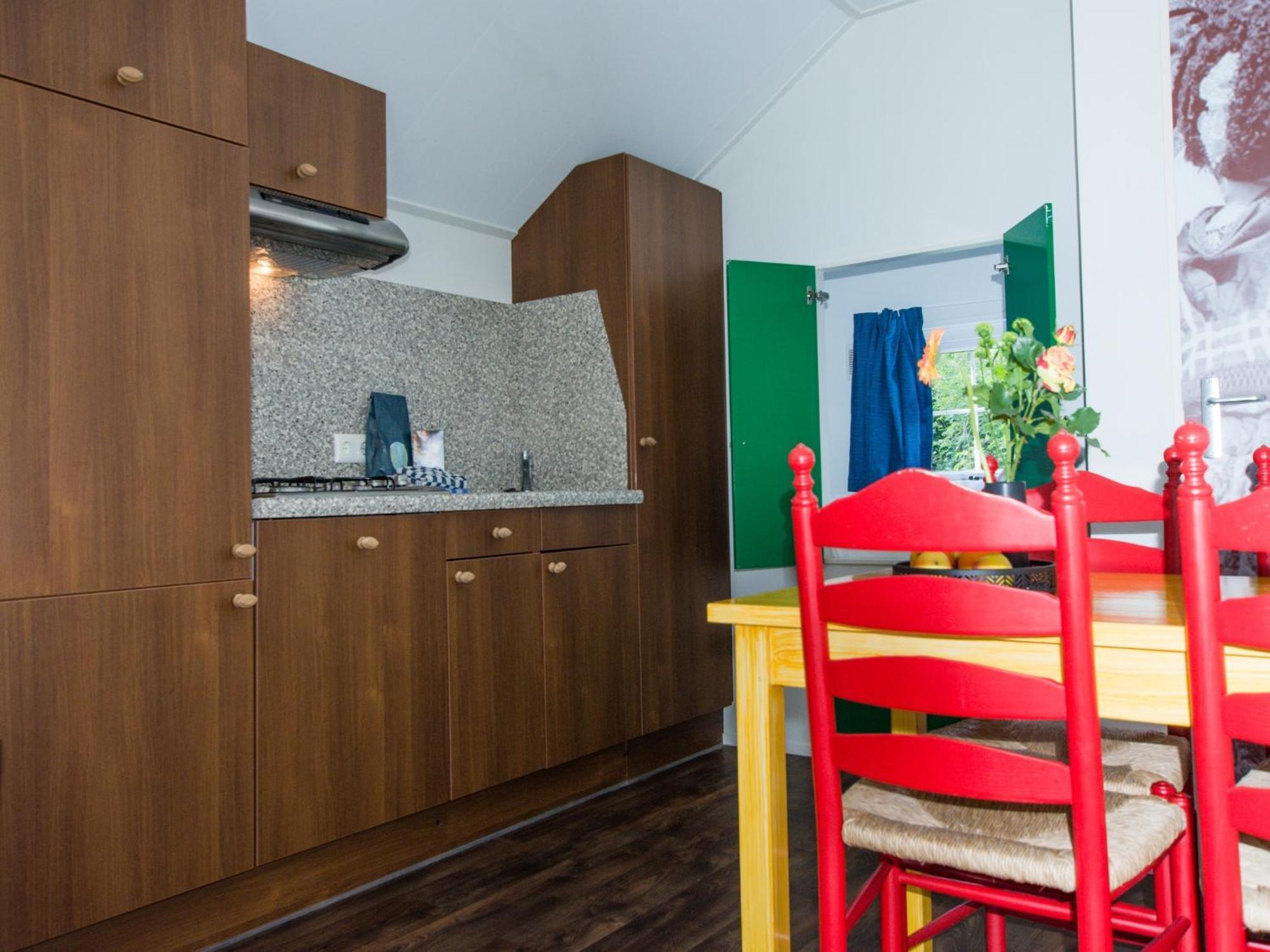 Chalet With Dishwasher, In Natural Environment IJhorst Экстерьер фото